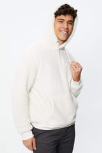Sweat à capuche pullover en peluche thumbnail 10