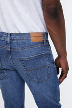 223 Straight Jean thumbnail 3