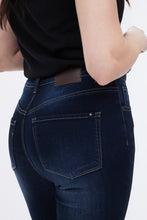 Jean ajustÃ© courbe Bella Ã  taille haute thumbnail 2