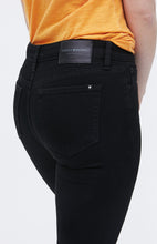 Mid Rise Nova Super Skinny Jean thumbnail 3