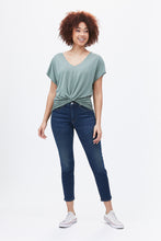Jean ajusté Bridgette à taille haute thumbnail 1