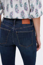 Mid Rise Ava Boot Jean thumbnail 3