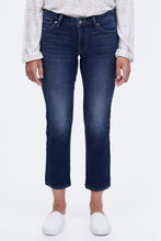Mid Rise Sweet Crop Straight Jean thumbnail 2