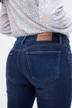 Mid Rise Sweet Crop Straight Jean thumbnail 3