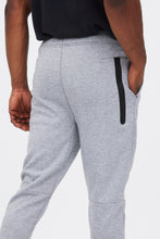 Tech Fleece Jogger thumbnail 17