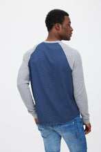 T-shirt manche long raglan thermique ras du cou bloc de couleurs thumbnail 10