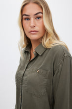 Tencel Double Pocket Button-Up Shirt thumbnail 7