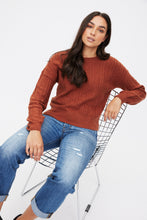 Chandail à enfiler en tricot torsadé thumbnail 1