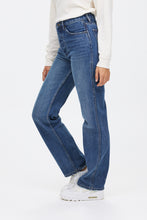 Low Rise Lolita Skinny Jean thumbnail 3