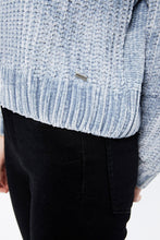 Pull en chenille lustrée à capuche thumbnail 8