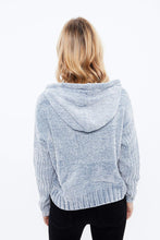 Pull en chenille lustrée à capuche thumbnail 9