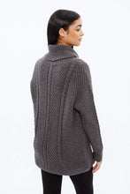 Pull torsadé jacquard à col roulé thumbnail 4