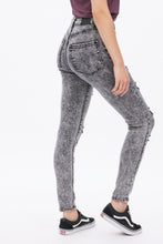 Seriously Stretchy Super High Rise Jegging thumbnail 4