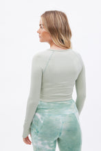 AERO Seamless Long Sleeve Top thumbnail 19